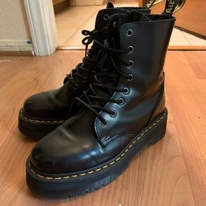Dr. Martens - Jason Platform Boots